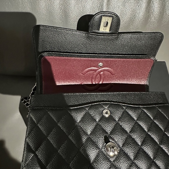 Chanel Medium Classic  double flap - Picture 10 of 16